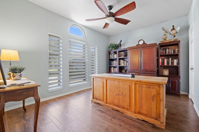 6402 Creekbend Court, Arlington, TX 76001