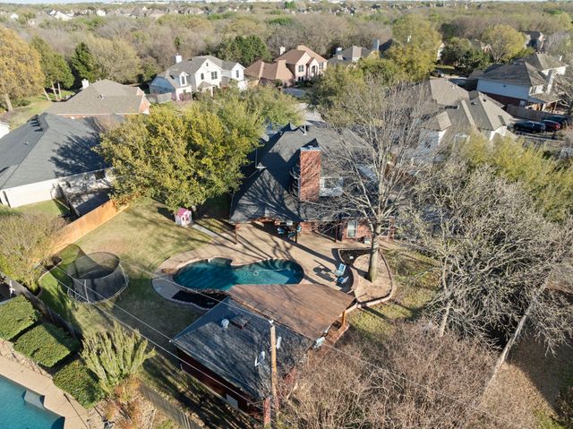 6402 Creekbend Court, Arlington, TX 76001