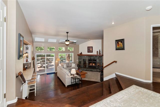 355 Cedar Ridge Drive, Lake Arrowhead, CA 92352