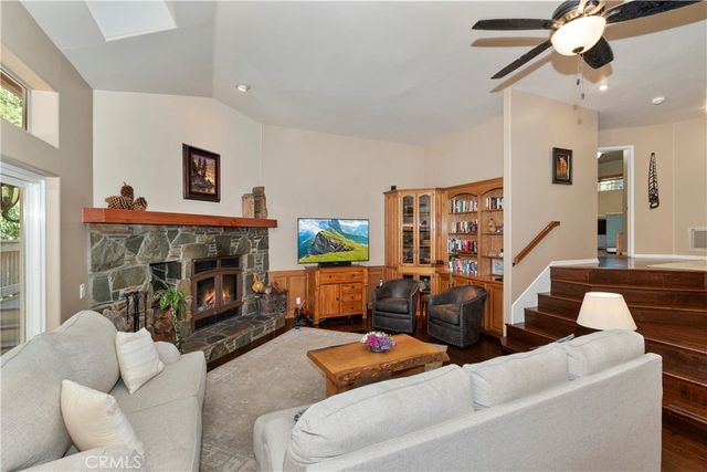 355 Cedar Ridge Drive, Lake Arrowhead, CA 92352