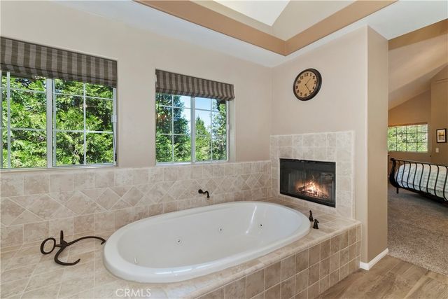 355 Cedar Ridge Drive, Lake Arrowhead, CA 92352