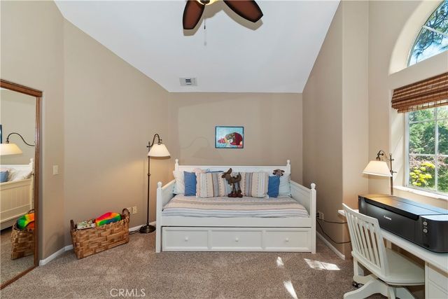 355 Cedar Ridge Drive, Lake Arrowhead, CA 92352