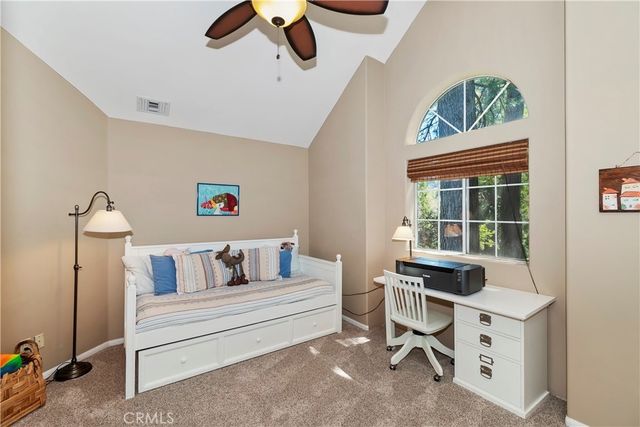 355 Cedar Ridge Drive, Lake Arrowhead, CA 92352