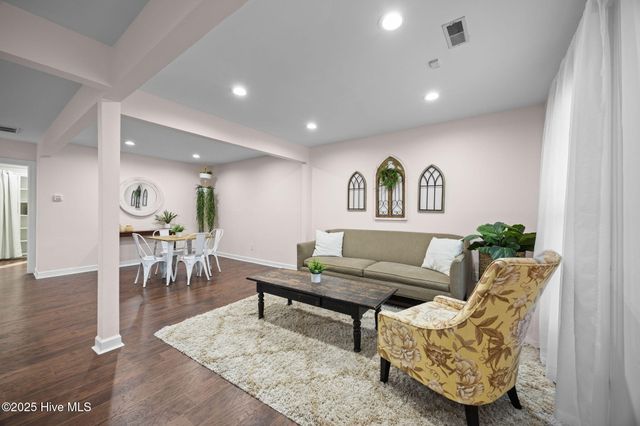 601 Country Club Drive D, Greenville, NC 27834