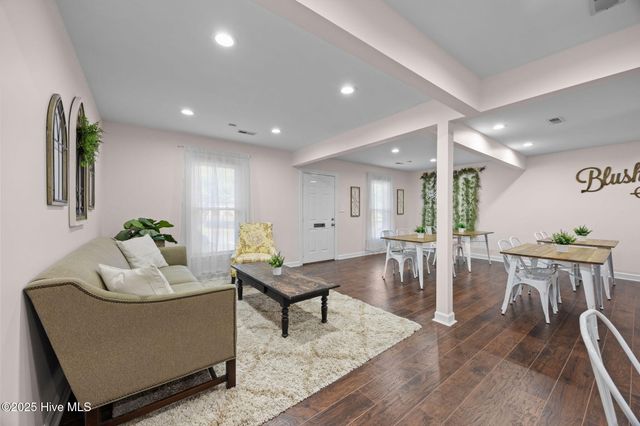 601 Country Club Drive D, Greenville, NC 27834