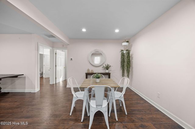 601 Country Club Drive D, Greenville, NC 27834