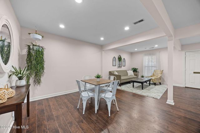 601 Country Club Drive D, Greenville, NC 27834