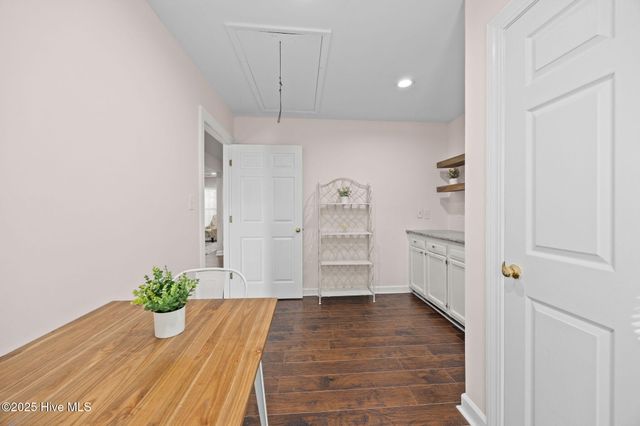 601 Country Club Drive D, Greenville, NC 27834