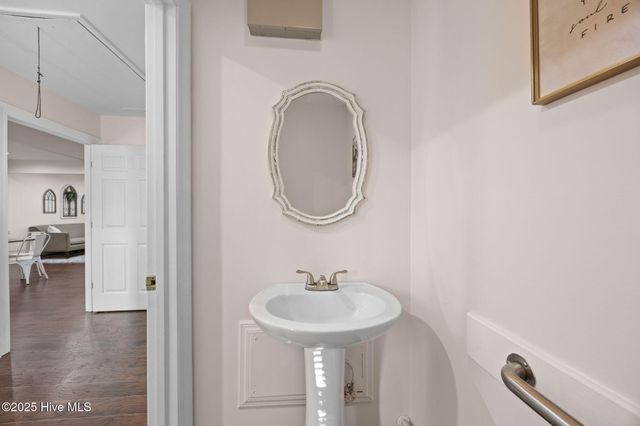 601 Country Club Drive D, Greenville, NC 27834