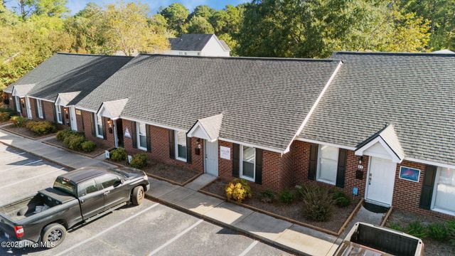 601 Country Club Drive D, Greenville, NC 27834