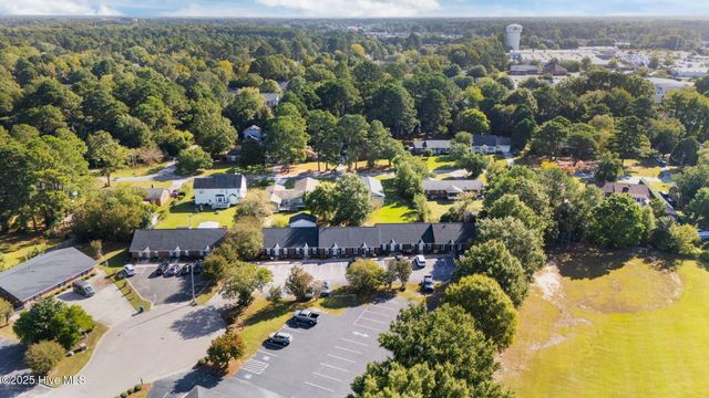 601 Country Club Drive D, Greenville, NC 27834