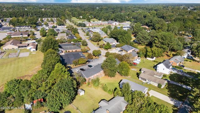 601 Country Club Drive D, Greenville, NC 27834