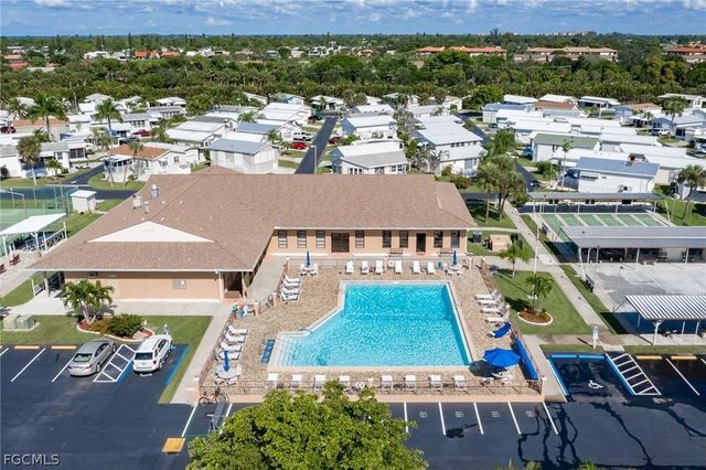 19681 Summerlin RD D-334, Fort Myers, FL 33908