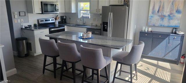 19681 Summerlin RD D-334, Fort Myers, FL 33908