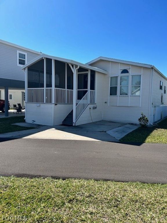 19681 Summerlin RD D-334, Fort Myers, FL 33908