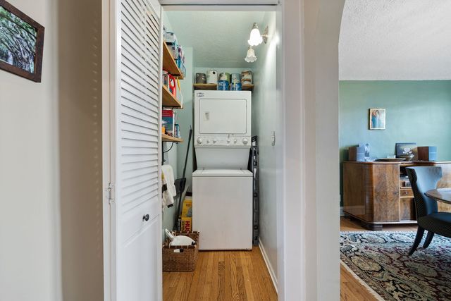 227 N Grove Avenue 3, Oak Park, IL 60302