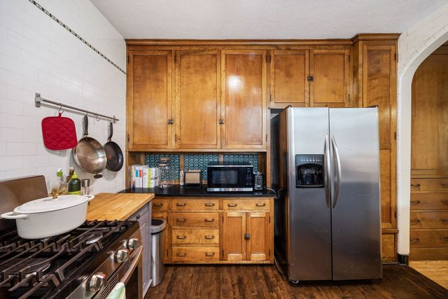 227 N Grove Avenue 3, Oak Park, IL 60302