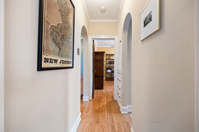 227 N Grove Avenue 3, Oak Park, IL 60302