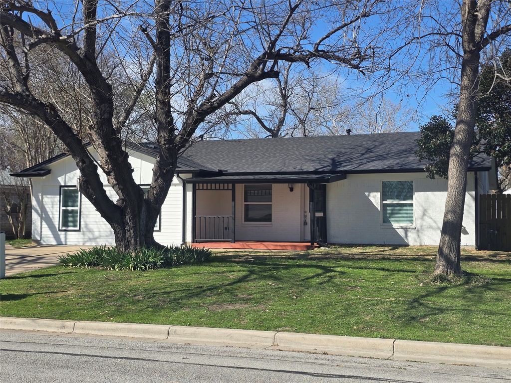 8017 Donegal Lane, North Richland Hills, TX 76180 — photo 2