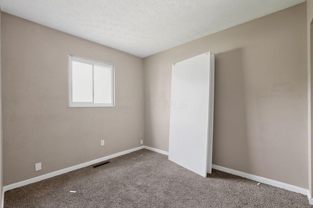 3328 Everson Road E, Columbus, OH 43232