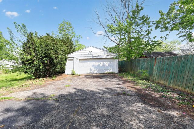 3328 Everson Road E, Columbus, OH 43232