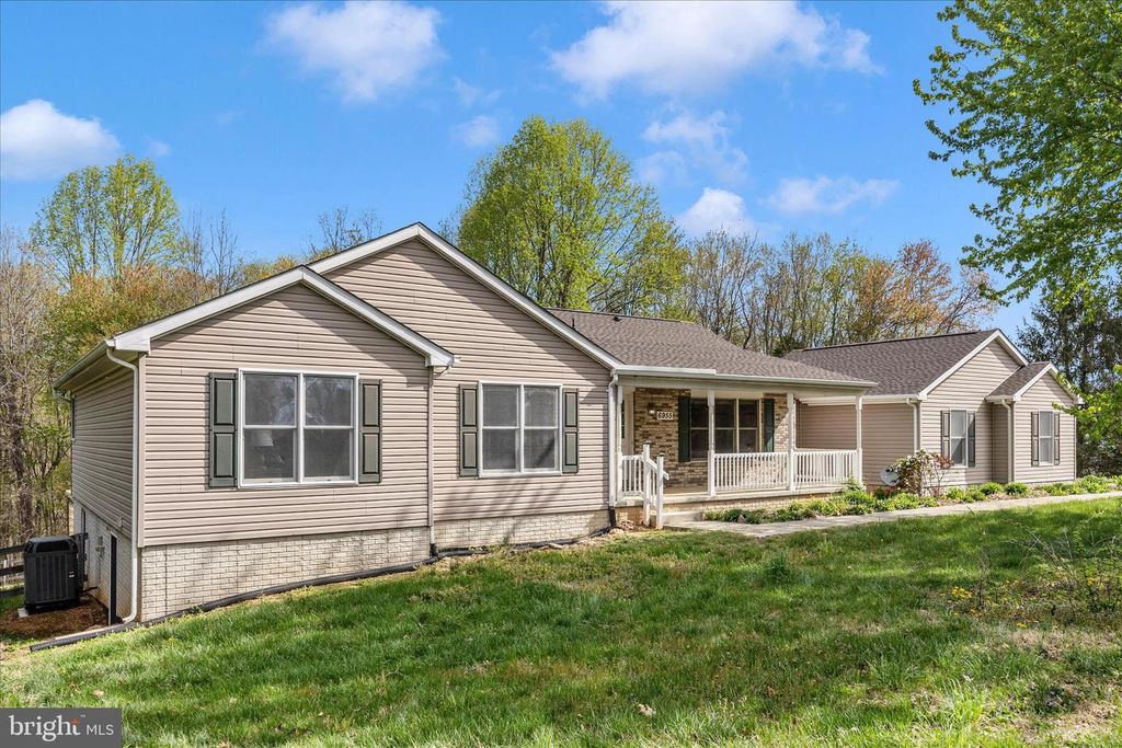 Image 1 of property listing at 6955 ANNAPOLIS ROCK RD, Woodbine, MD 21797