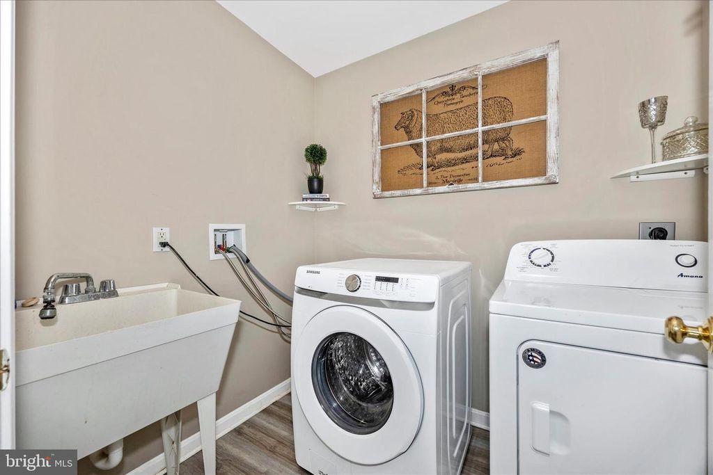 Image 16 of property listing at 6955 ANNAPOLIS ROCK RD, Woodbine, MD 21797