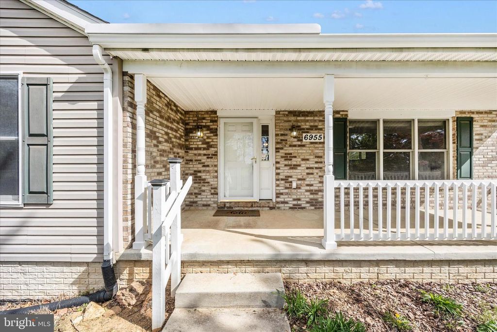 Image 3 of property listing at 6955 ANNAPOLIS ROCK RD, Woodbine, MD 21797