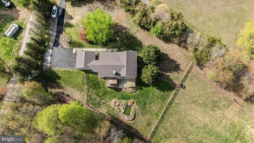 Image 41 of property listing at 6955 ANNAPOLIS ROCK RD, Woodbine, MD 21797