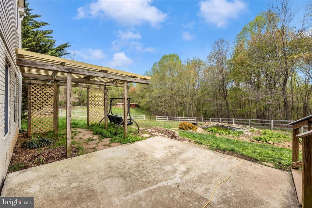 Image 45 of property listing at 6955 ANNAPOLIS ROCK RD, Woodbine, MD 21797