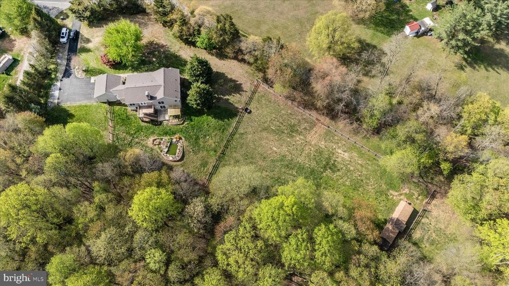 Image 51 of property listing at 6955 ANNAPOLIS ROCK RD, Woodbine, MD 21797