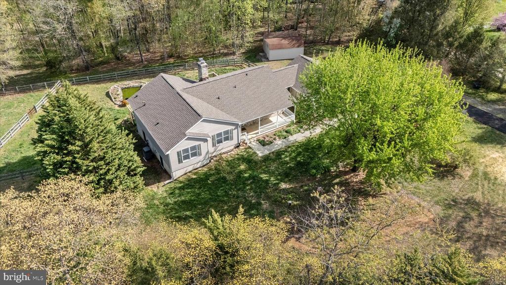 Image 60 of property listing at 6955 ANNAPOLIS ROCK RD, Woodbine, MD 21797