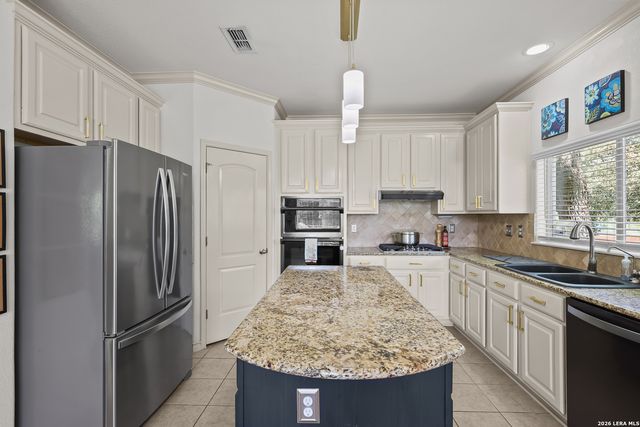 3 Spring Lake, San Antonio, TX 78248