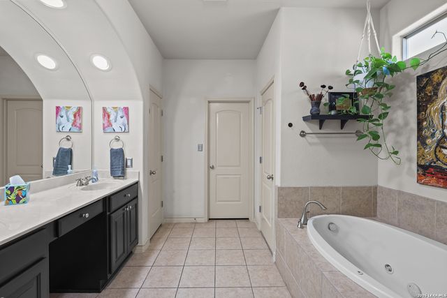 3 Spring Lake, San Antonio, TX 78248