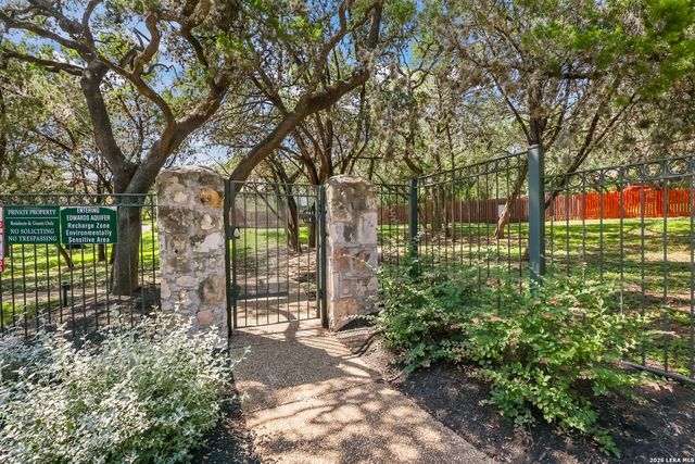3 Spring Lake, San Antonio, TX 78248