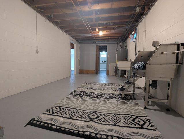 448 S Division Street, Newaygo City, MI 49337