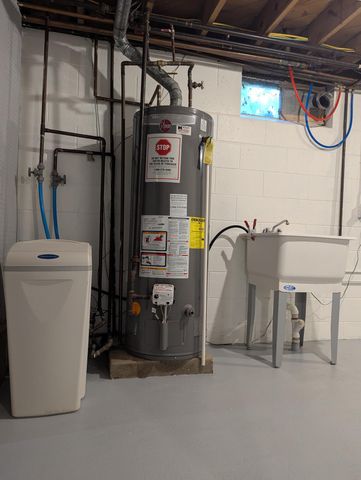 448 S Division Street, Newaygo City, MI 49337