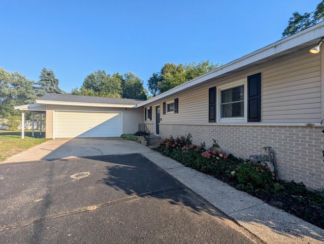 448 S Division Street, Newaygo City, MI 49337
