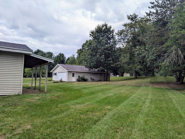 448 S Division Street, Newaygo City, MI 49337