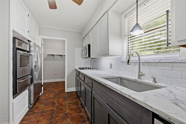 1303 Lafayette Drive, Denison, TX 75020