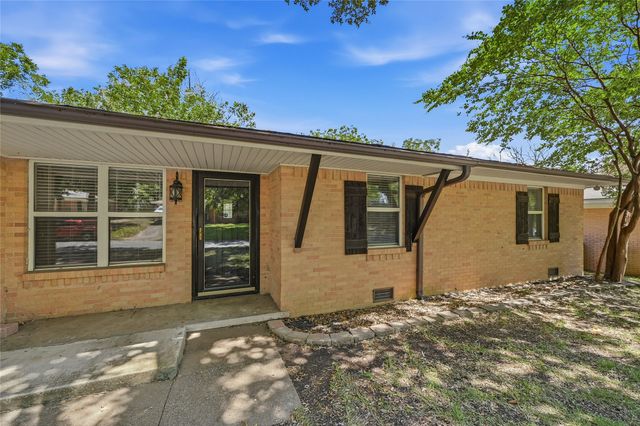 1303 Lafayette Drive, Denison, TX 75020