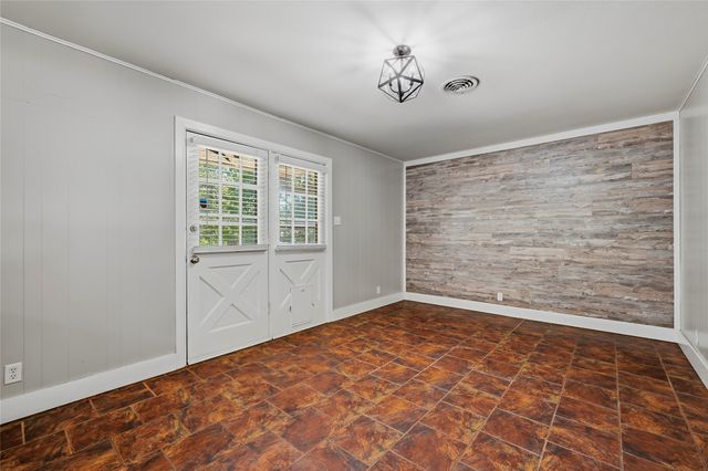 1303 Lafayette Drive, Denison, TX 75020