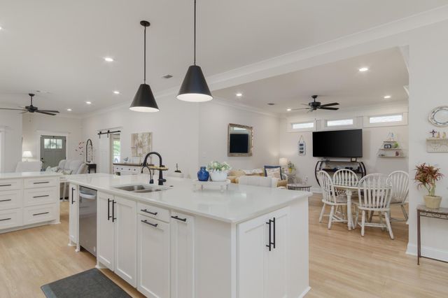 21 Waverly Ct., Hattiesburg, MS 39402