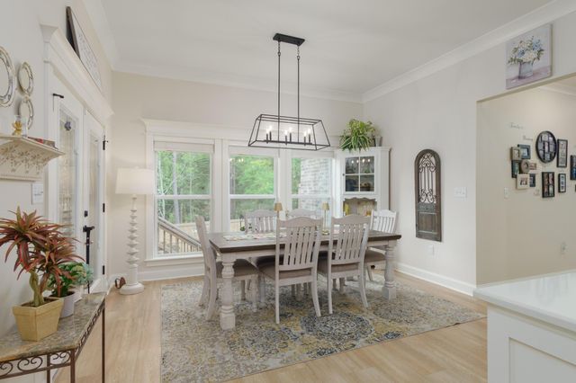 21 Waverly Ct., Hattiesburg, MS 39402