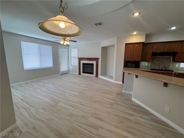 712 Pinnacle Heights Lane, Las Vegas, NV 89144