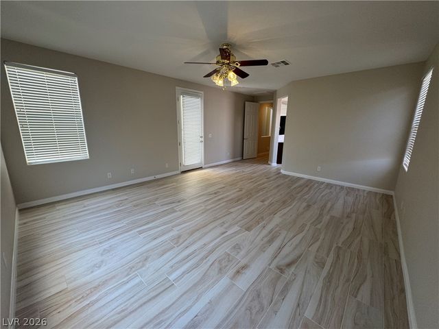 712 Pinnacle Heights Lane, Las Vegas, NV 89144