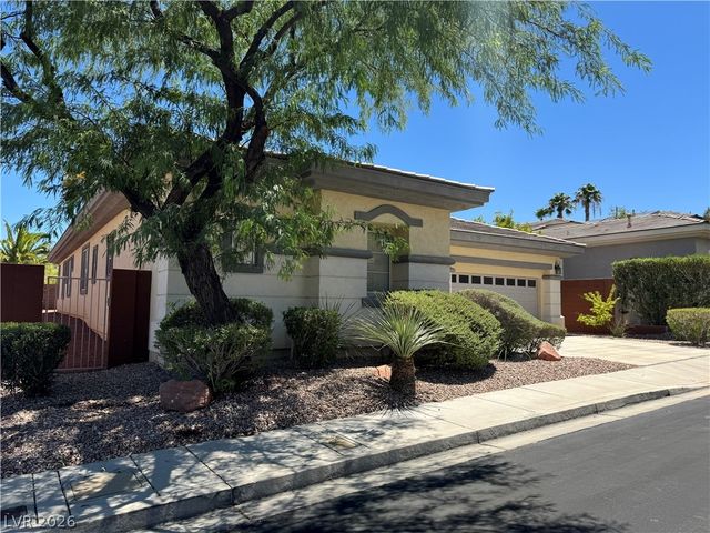 712 Pinnacle Heights Lane, Las Vegas, NV 89144