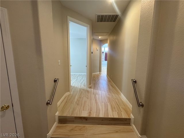 712 Pinnacle Heights Lane, Las Vegas, NV 89144