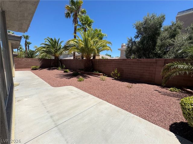 712 Pinnacle Heights Lane, Las Vegas, NV 89144