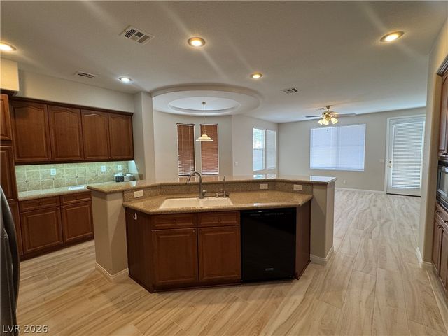 712 Pinnacle Heights Lane, Las Vegas, NV 89144
